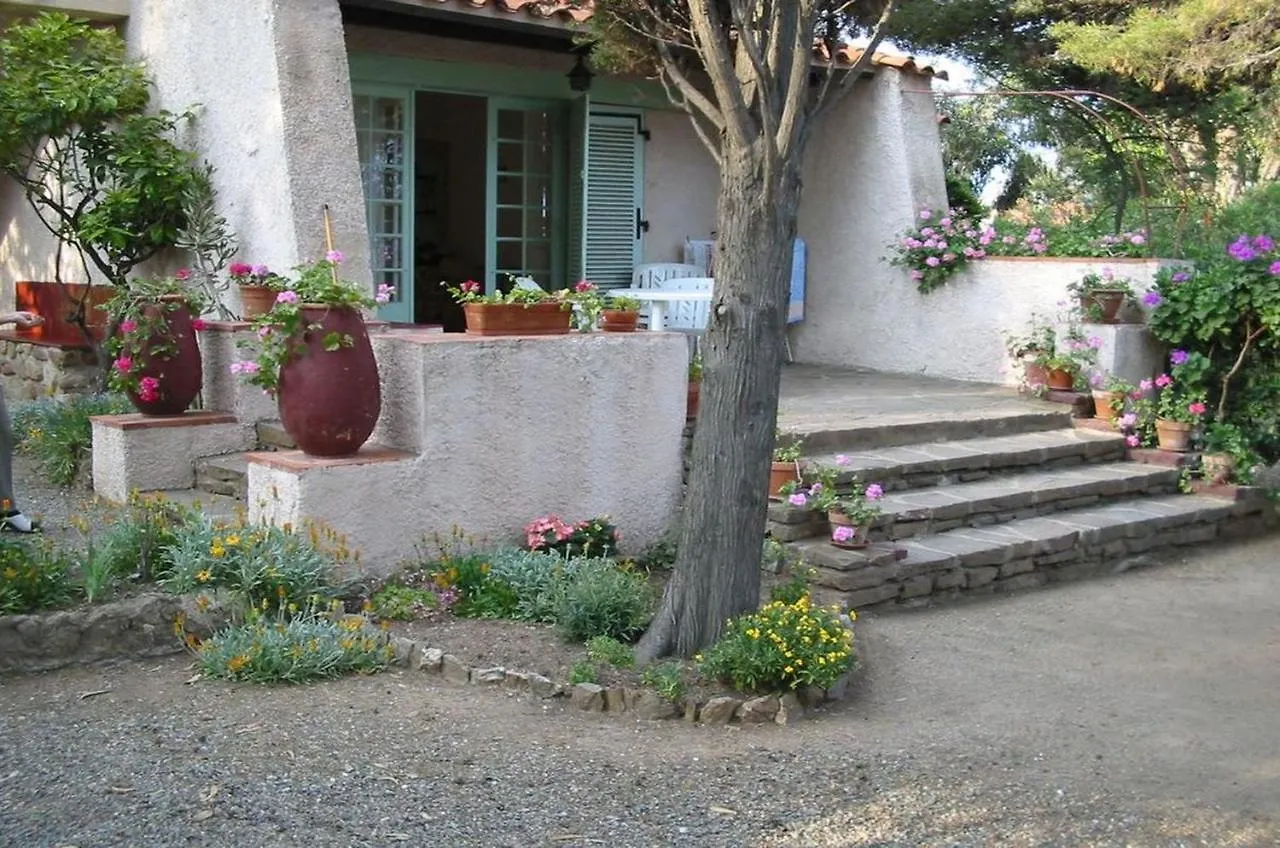 Le Bijou 111 Villa Les Issambres 0*,  France